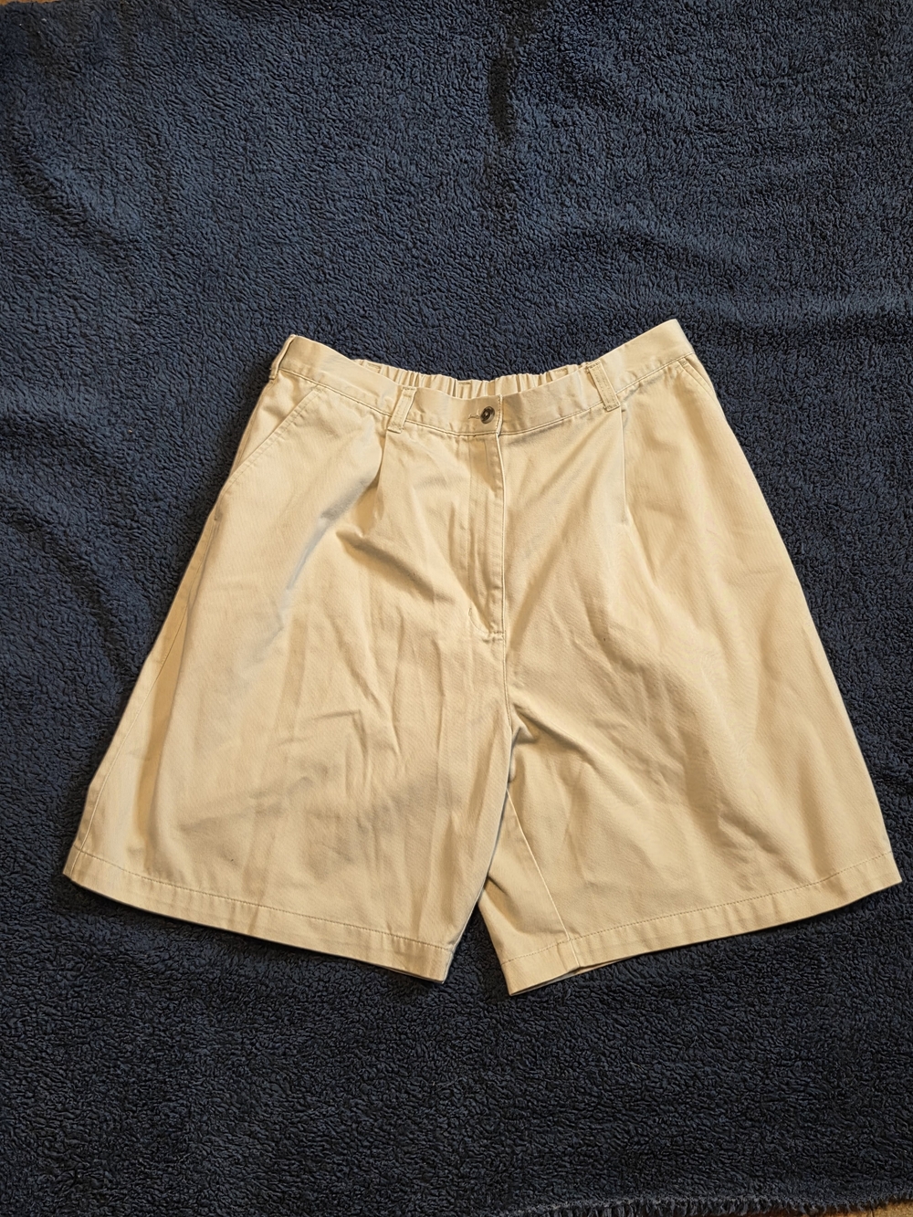 L.L. Bean Neutral Cream Ladies Shorts